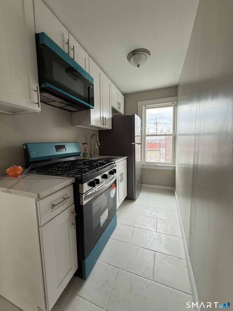 168 Main Street - Photo 2