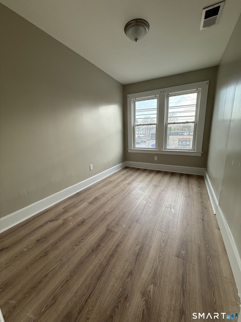 168 Main Street - Photo 4