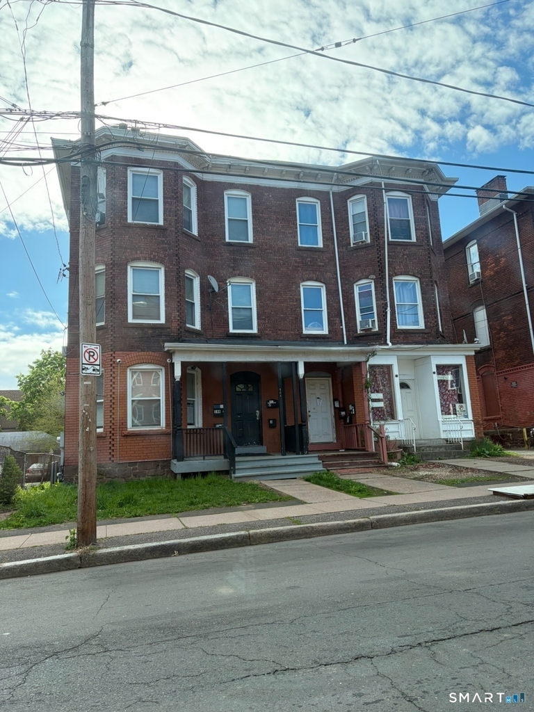 144 Putnam Street - Photo 4