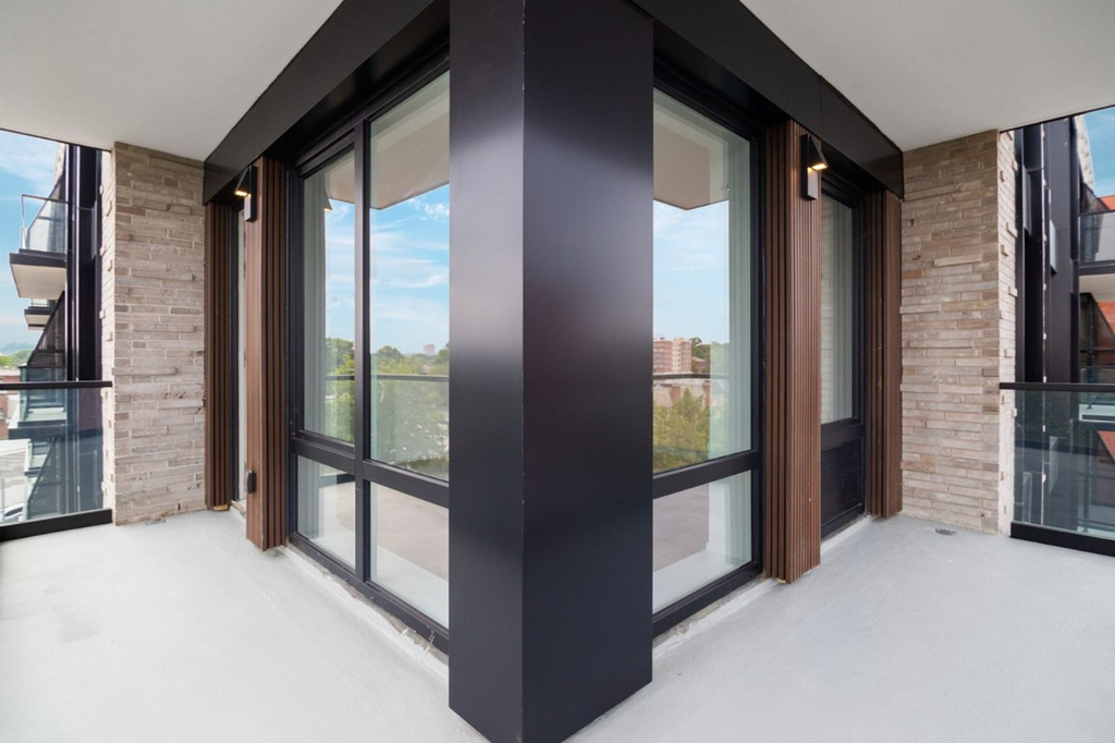 71-82 Parsons Boulevard - Photo 8