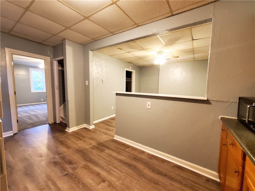 430 Grace St - Photo 4
