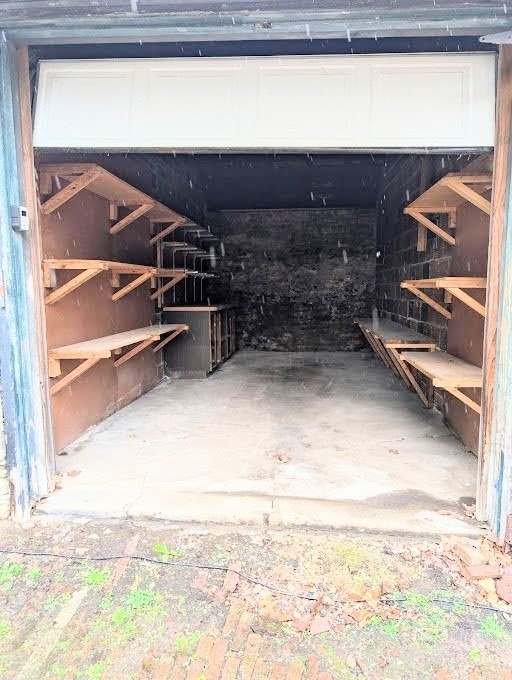 40 Walnut St - Photo 0