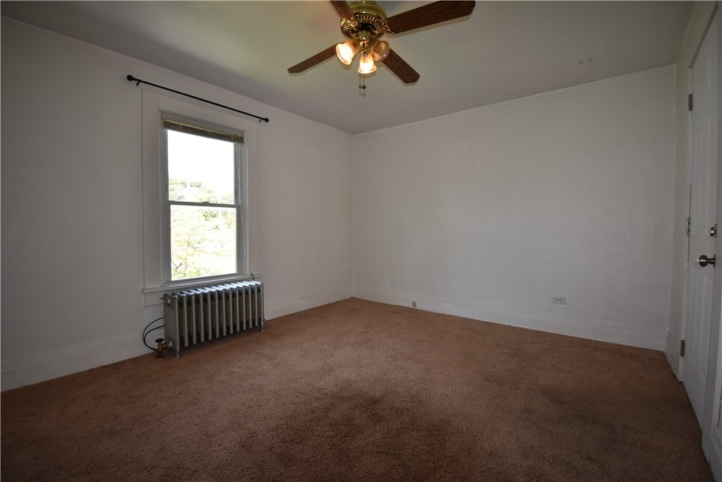638 Pittsburgh St - Photo 2