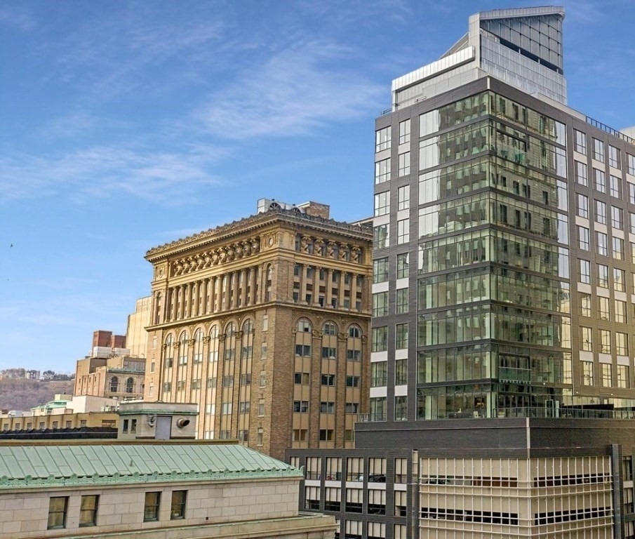 350 Oliver Ave - Photo 0