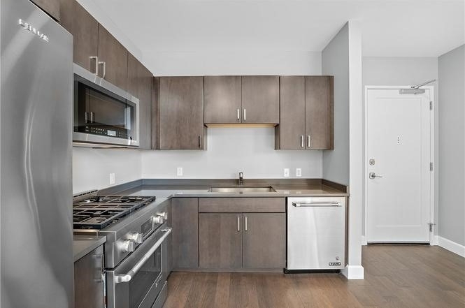350 Oliver Ave - Photo 12