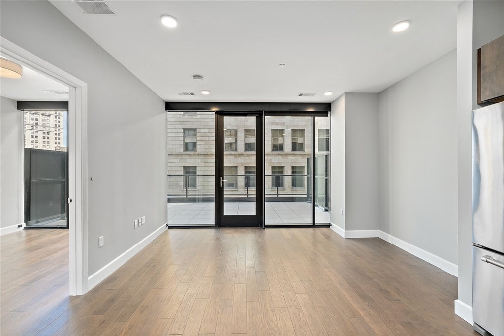 350 Oliver Ave - Photo 1