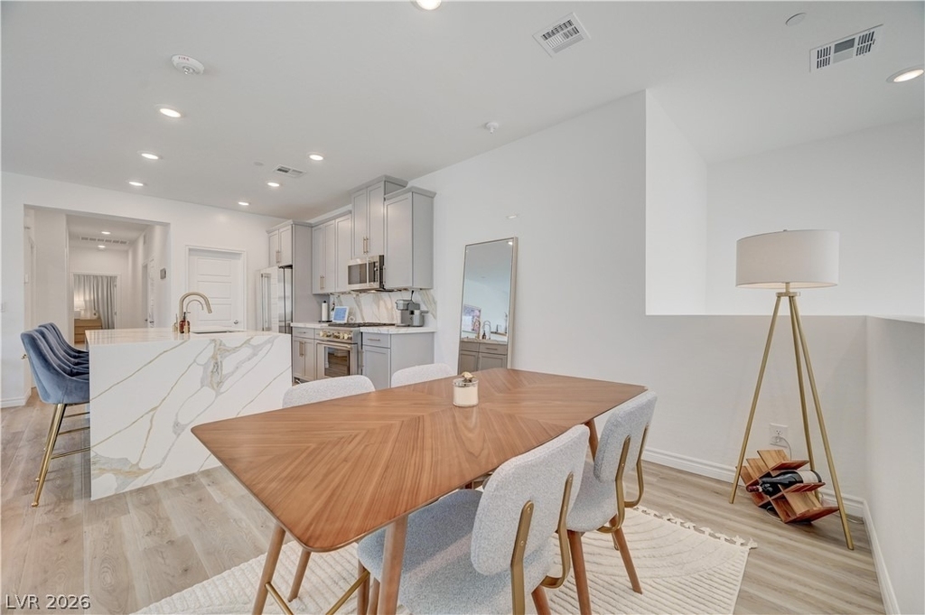 600 N Carriage Hill Drive - Photo 16