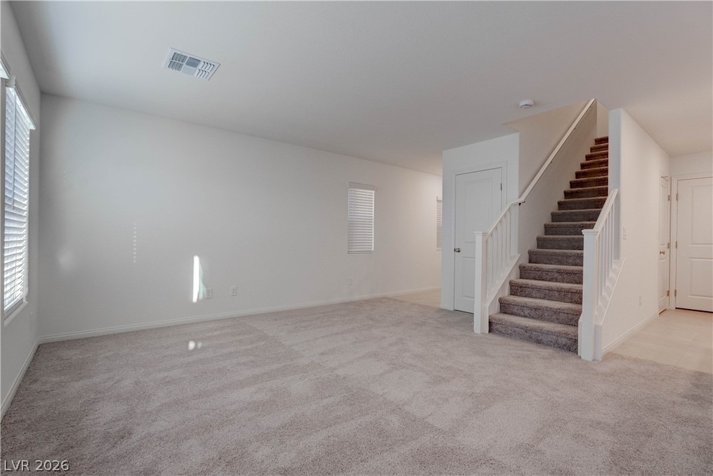 9256 Innot Avenue - Photo 2