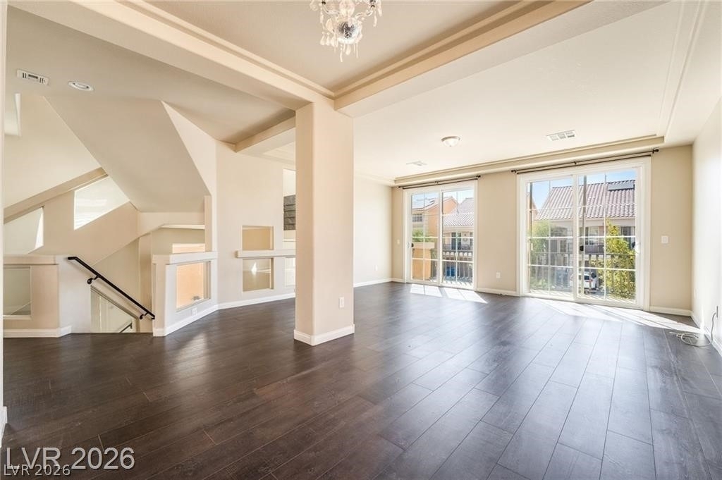 5282 Ledgewood Creek Avenue - Photo 5