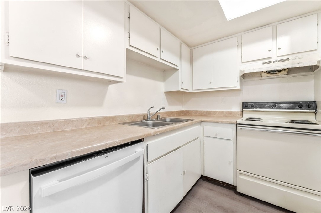 5309 W Cheyenne Avenue - Photo 9