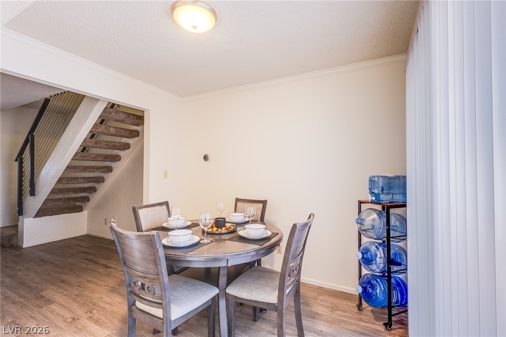 5240 Janfred Court - Photo 3