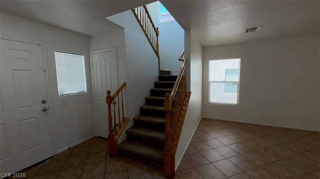 718 Thornford Street - Photo 2