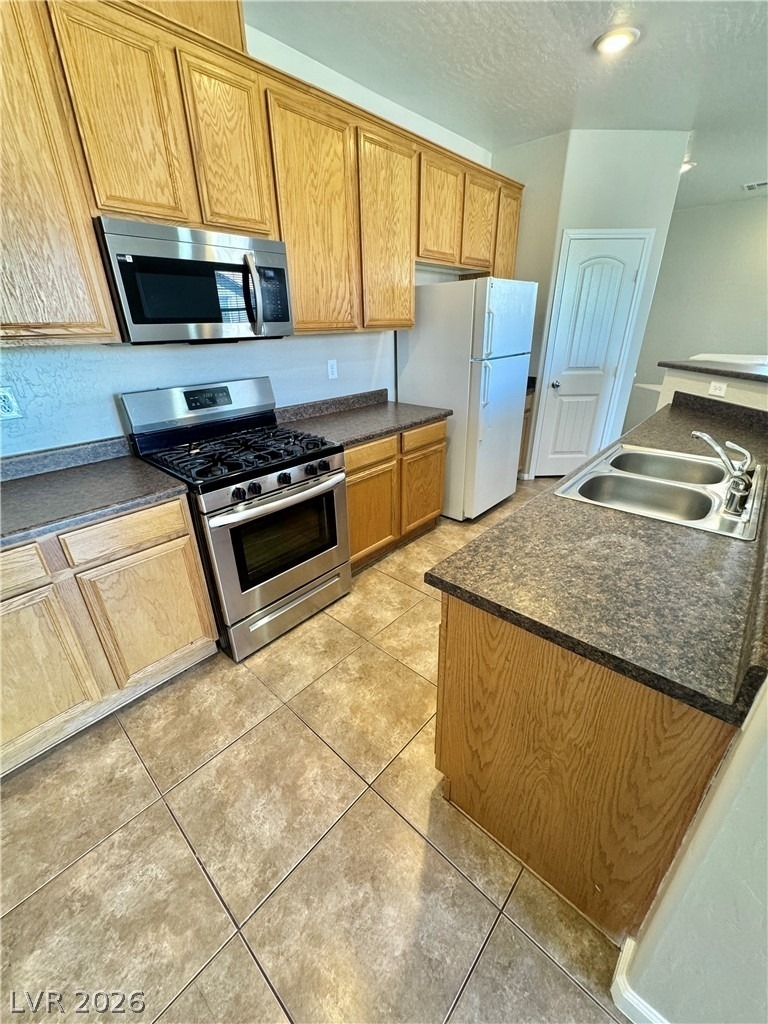 335 Clarence House Avenue - Photo 6