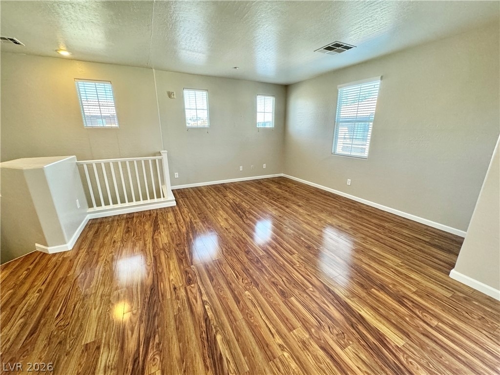 335 Clarence House Avenue - Photo 3