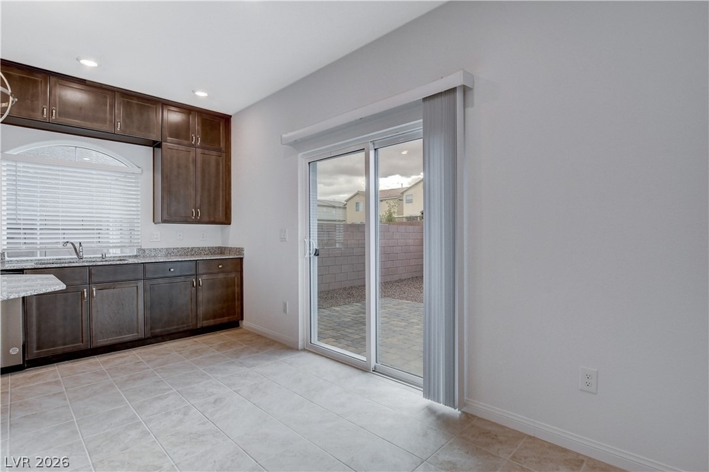 7821 Tomsburgh Lane - Photo 9