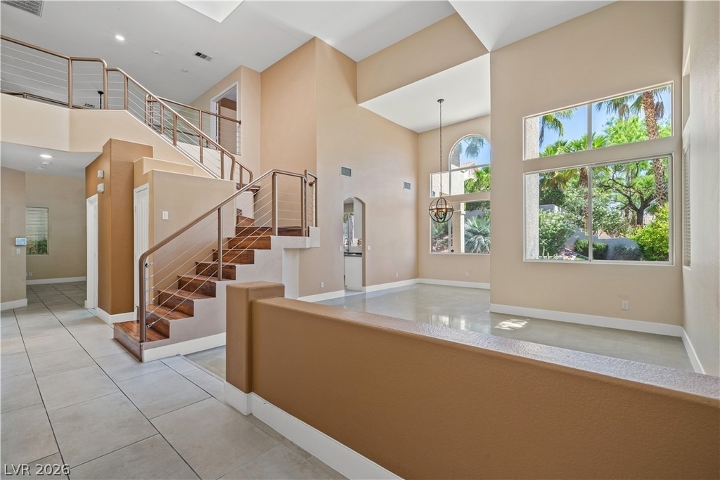 10228 Alessandro Avenue - Photo 5