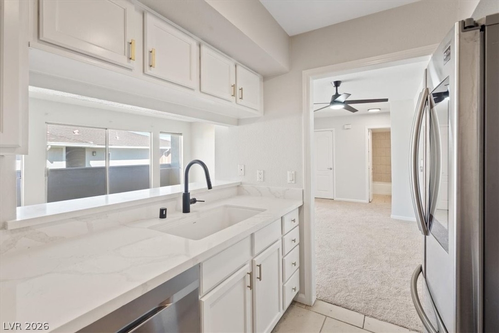 669 Oakmont Avenue - Photo 10