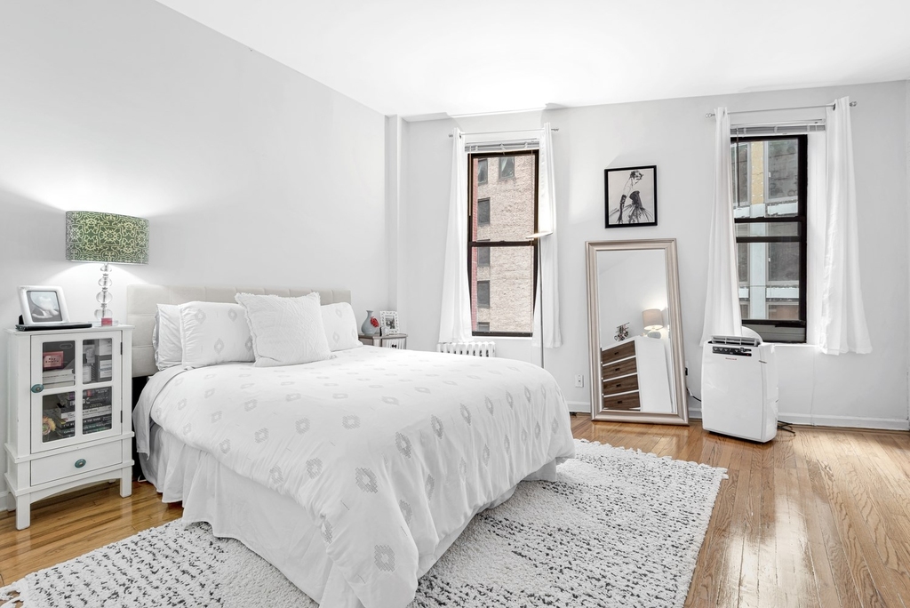 121 Madison Avenue - Photo 3