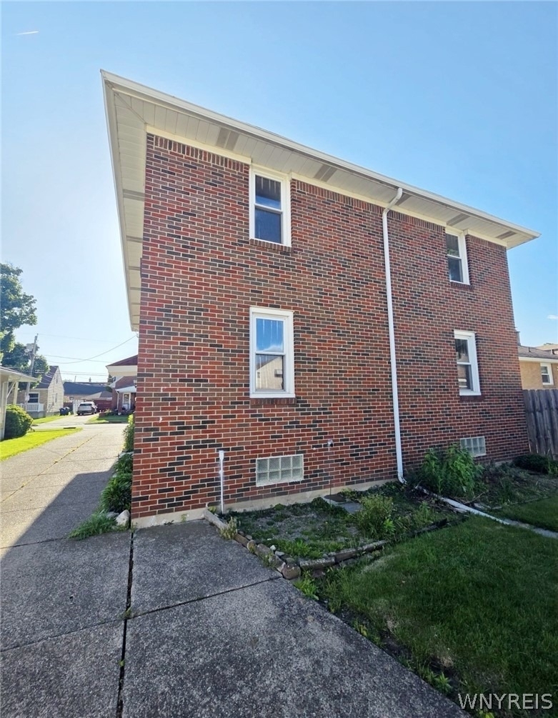 181 Willett Street - Photo 4