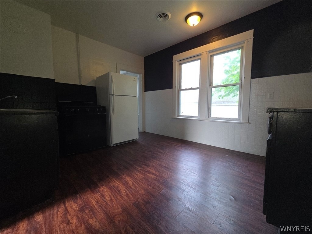 67 Moeller Street - Photo 4