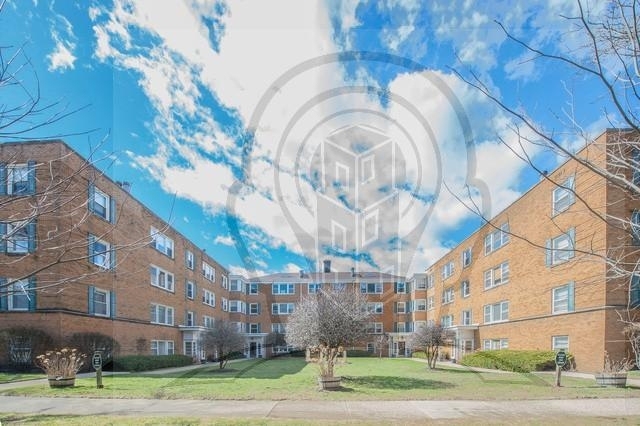 524 Michigan Avenue - Photo 0