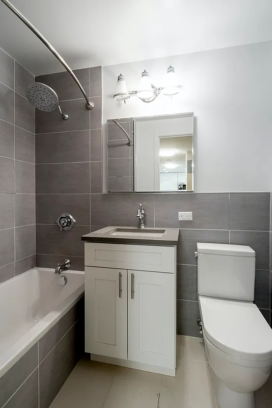 JR1 Bed West 97th Street  - Photo 2