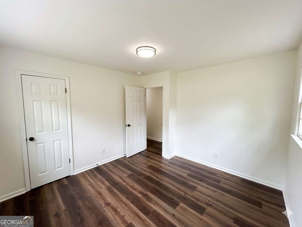 3022 Hillwood Drive Nw - Photo 9