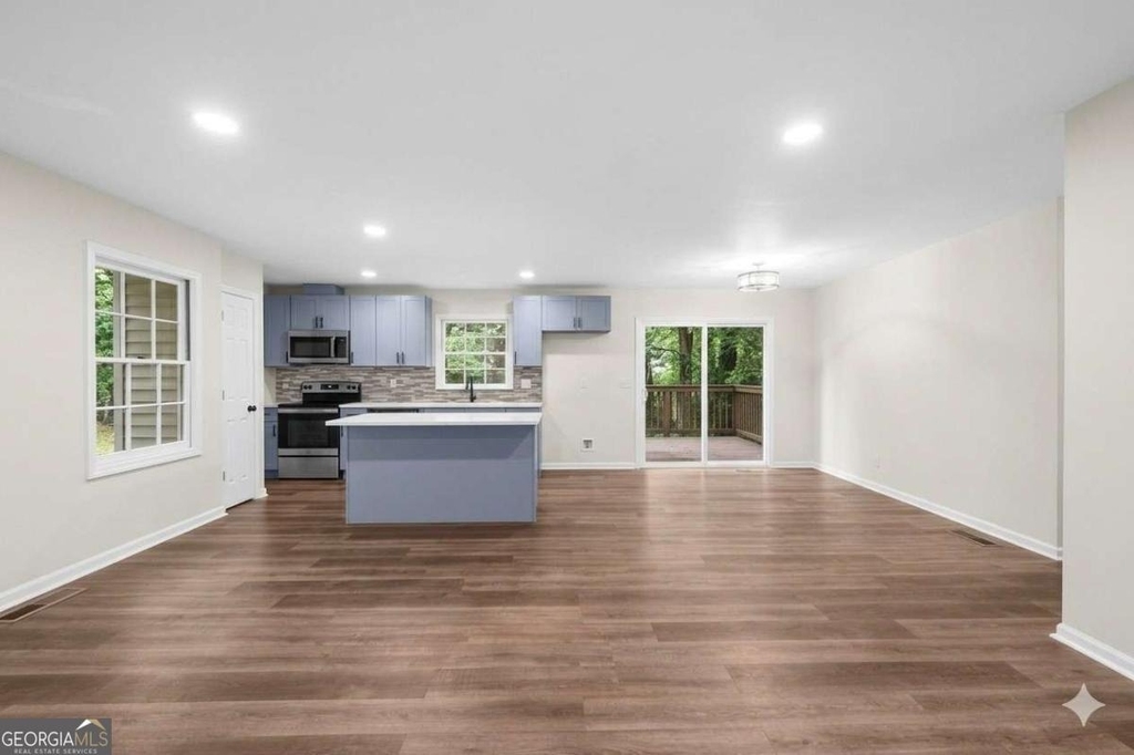 3022 Hillwood Drive Nw - Photo 1