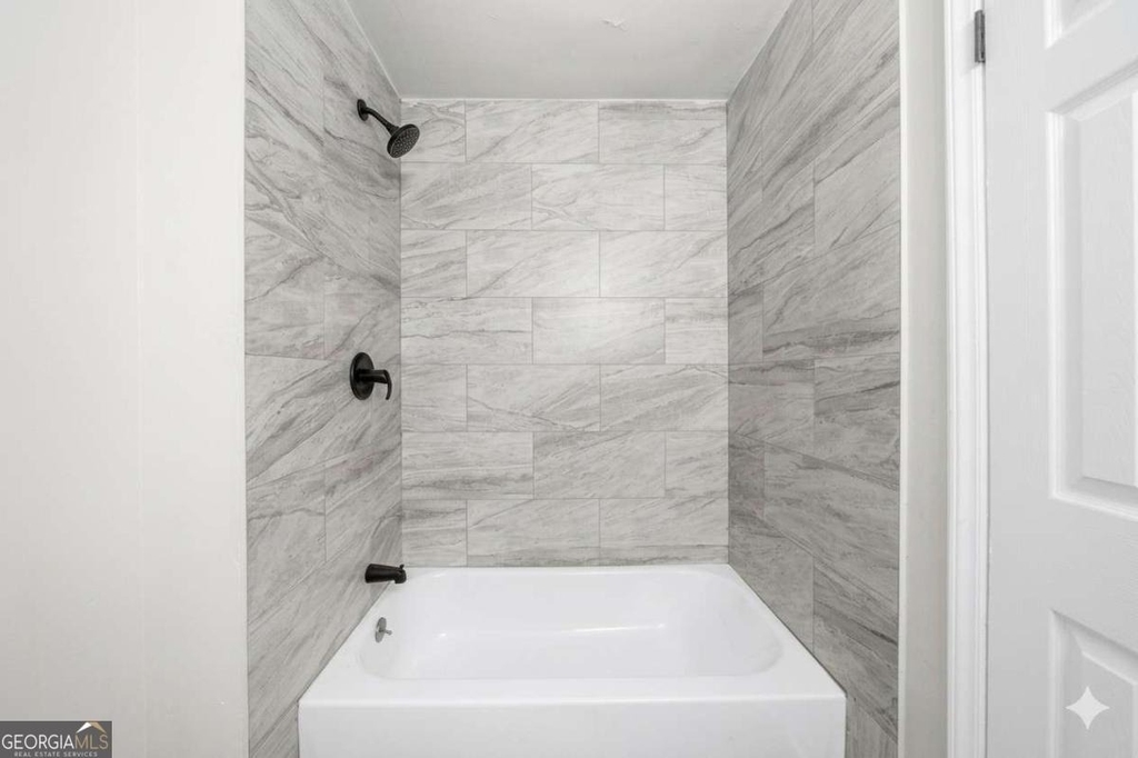 3022 Hillwood Drive Nw - Photo 13
