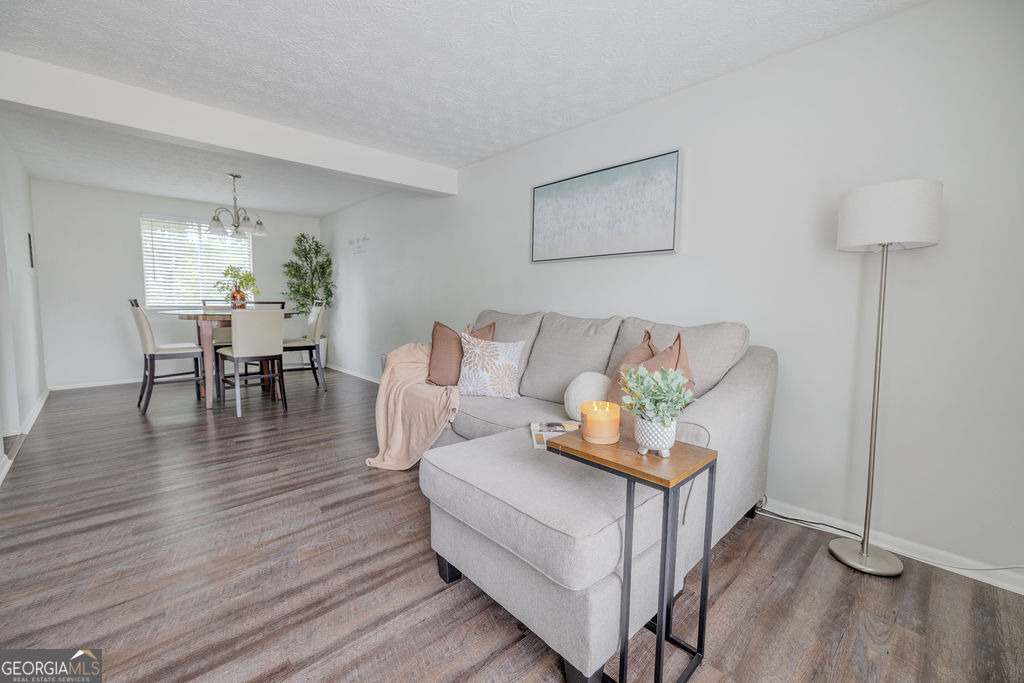 2073 Raintree Place - Photo 4