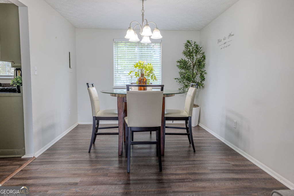 2073 Raintree Place - Photo 7