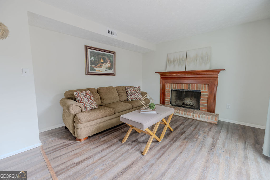 2073 Raintree Place - Photo 11