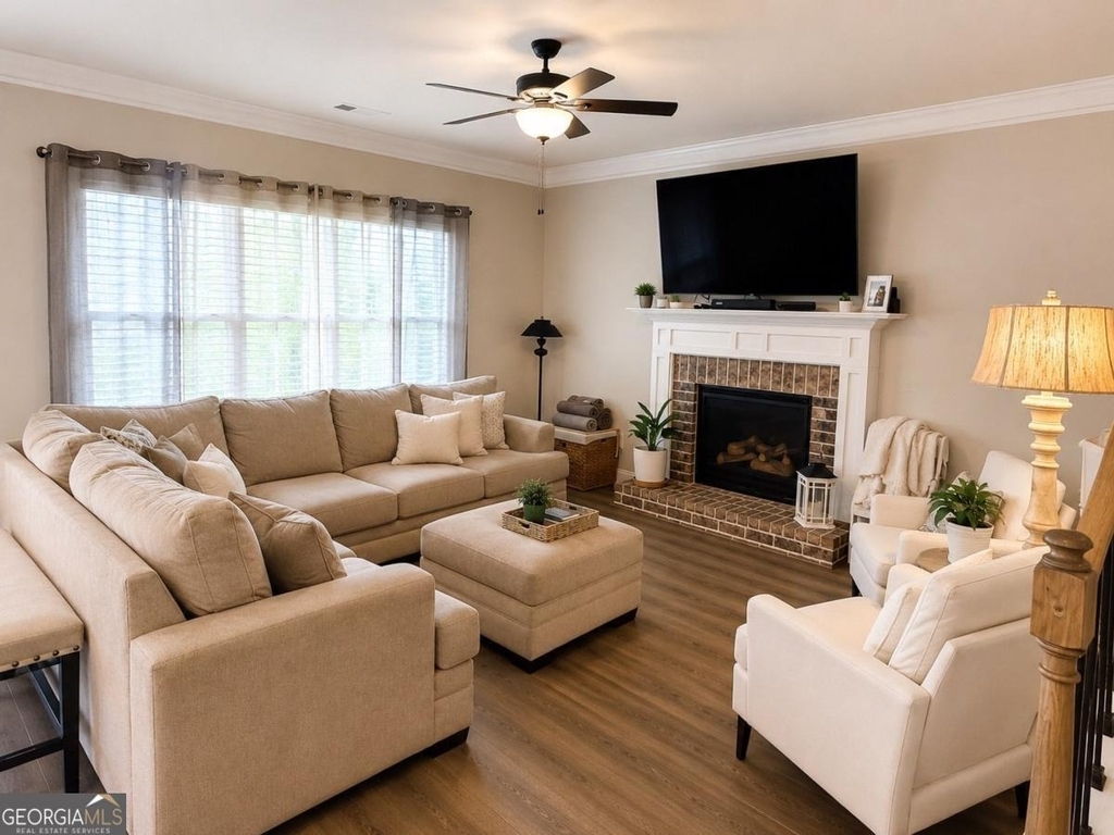 543 Calgary Downs Drive - Photo 1