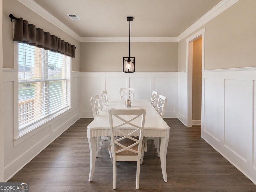543 Calgary Downs Drive - Photo 3