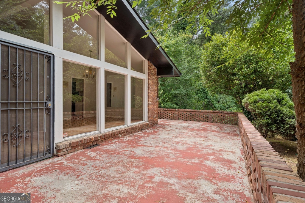 3543 Cloudland Drive - Photo 19