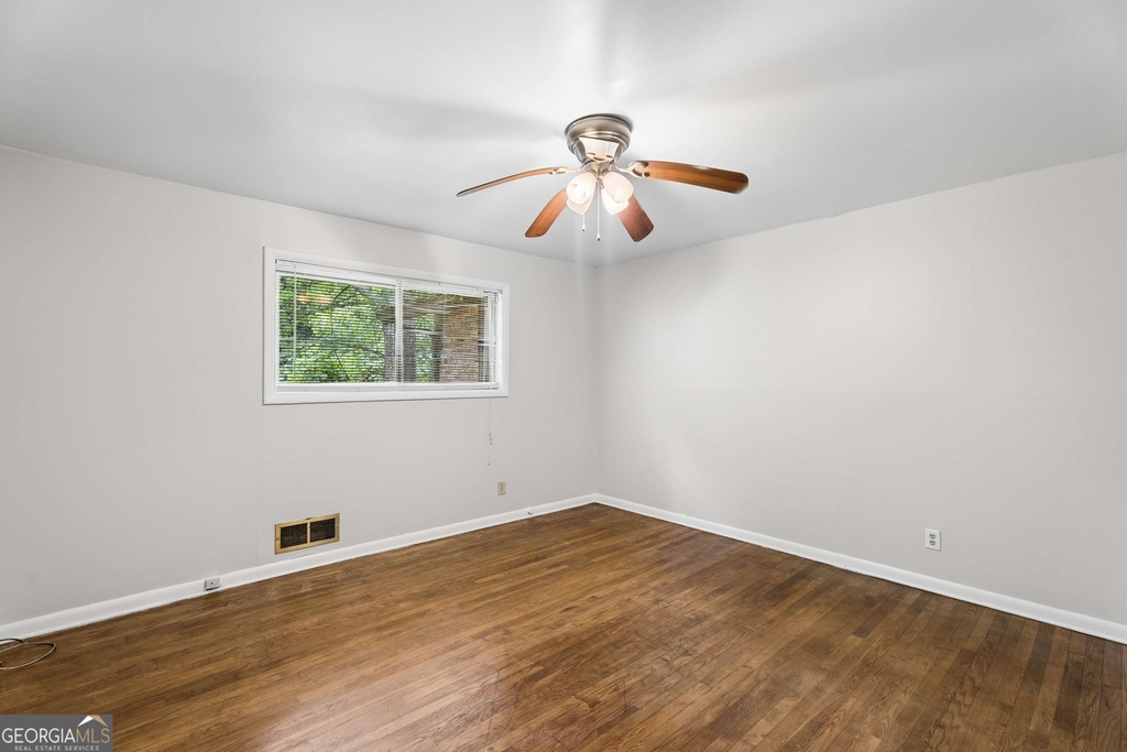3543 Cloudland Drive - Photo 12