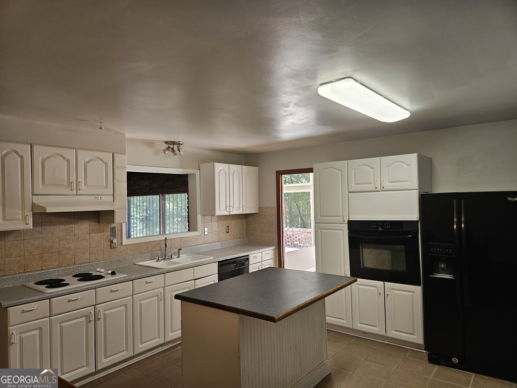 3543 Cloudland Drive - Photo 4