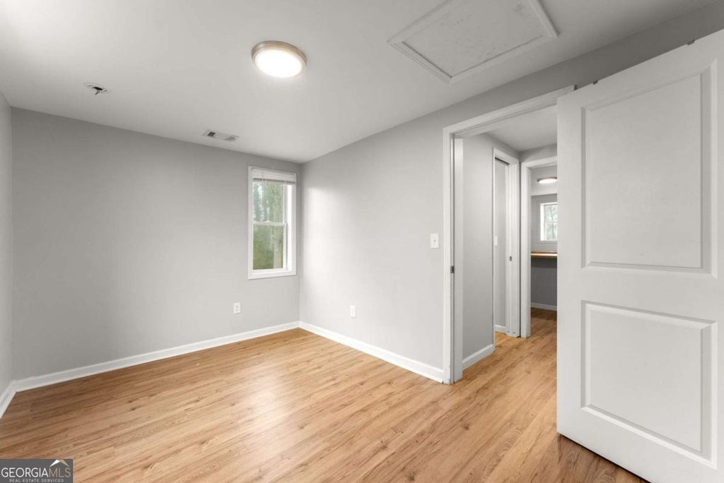 212 Walker Drive - Photo 10