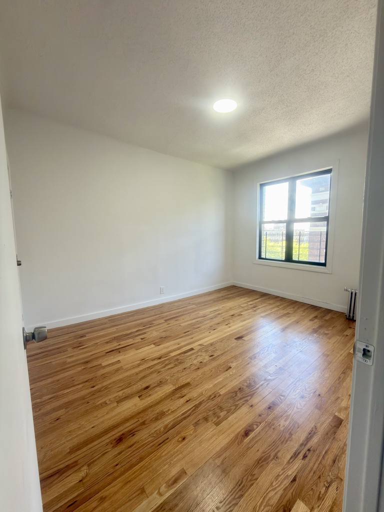 601 West 162nd Street - Photo 4