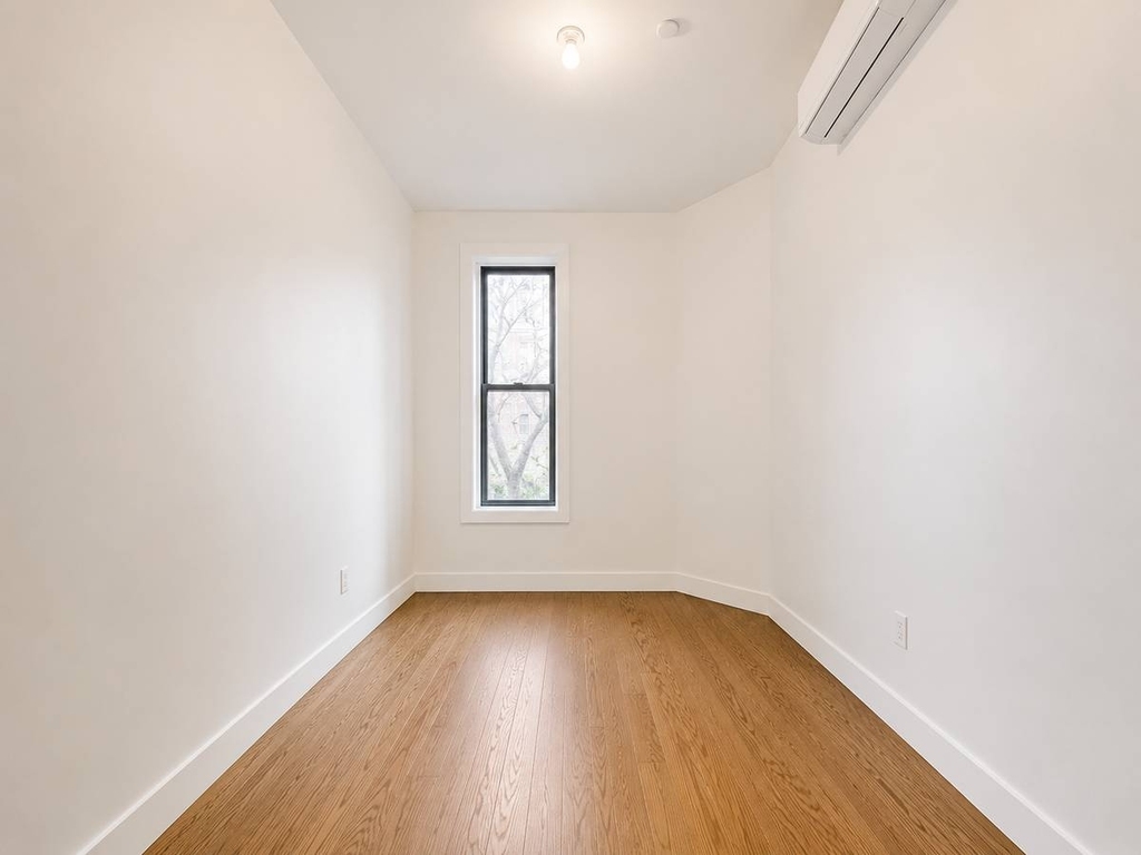 61 Malcolm X Boulevard - Photo 5