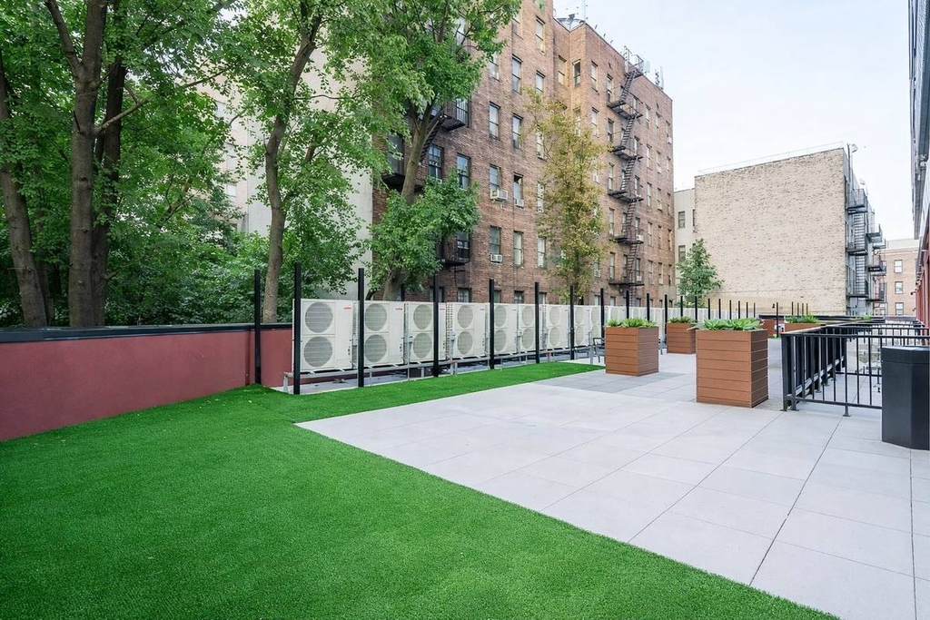 931 Carroll Street - Photo 7