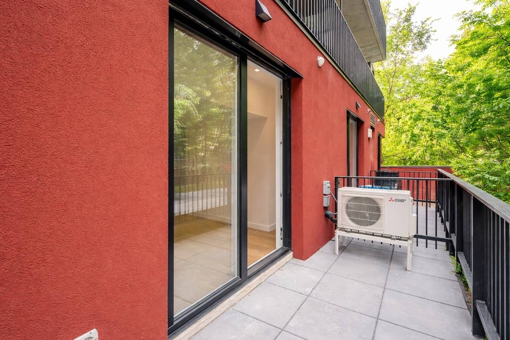 931 Carroll Street - Photo 5