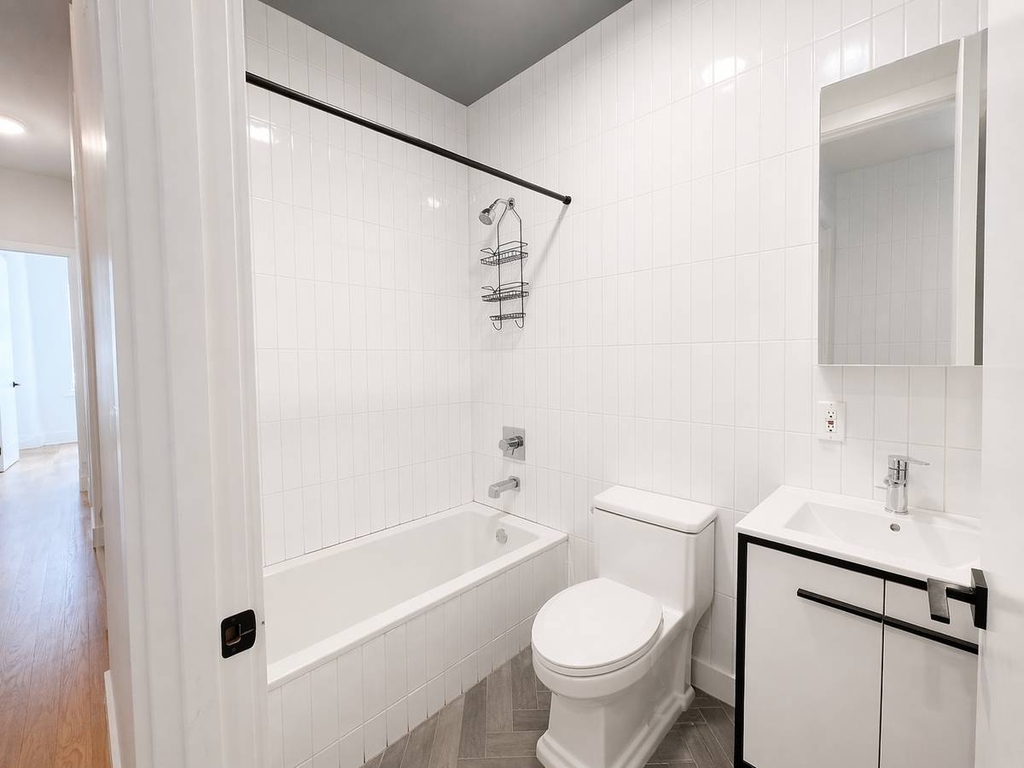 483 Evergreen Avenue - Photo 12