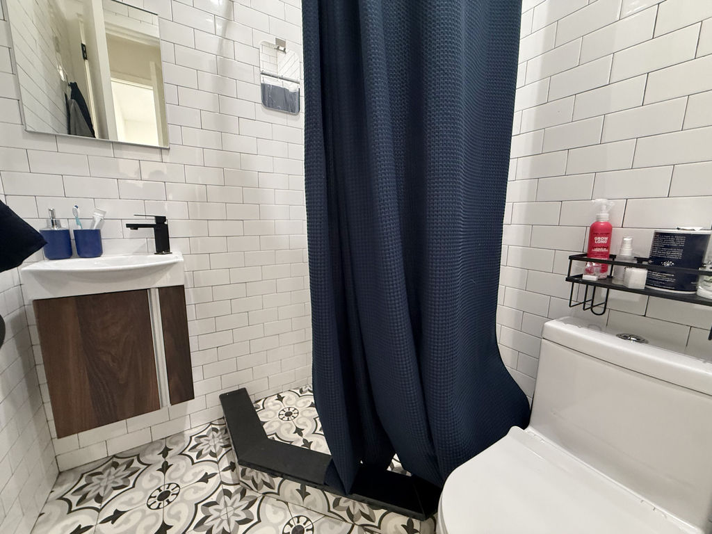 1265 Herkimer Street - Photo 5