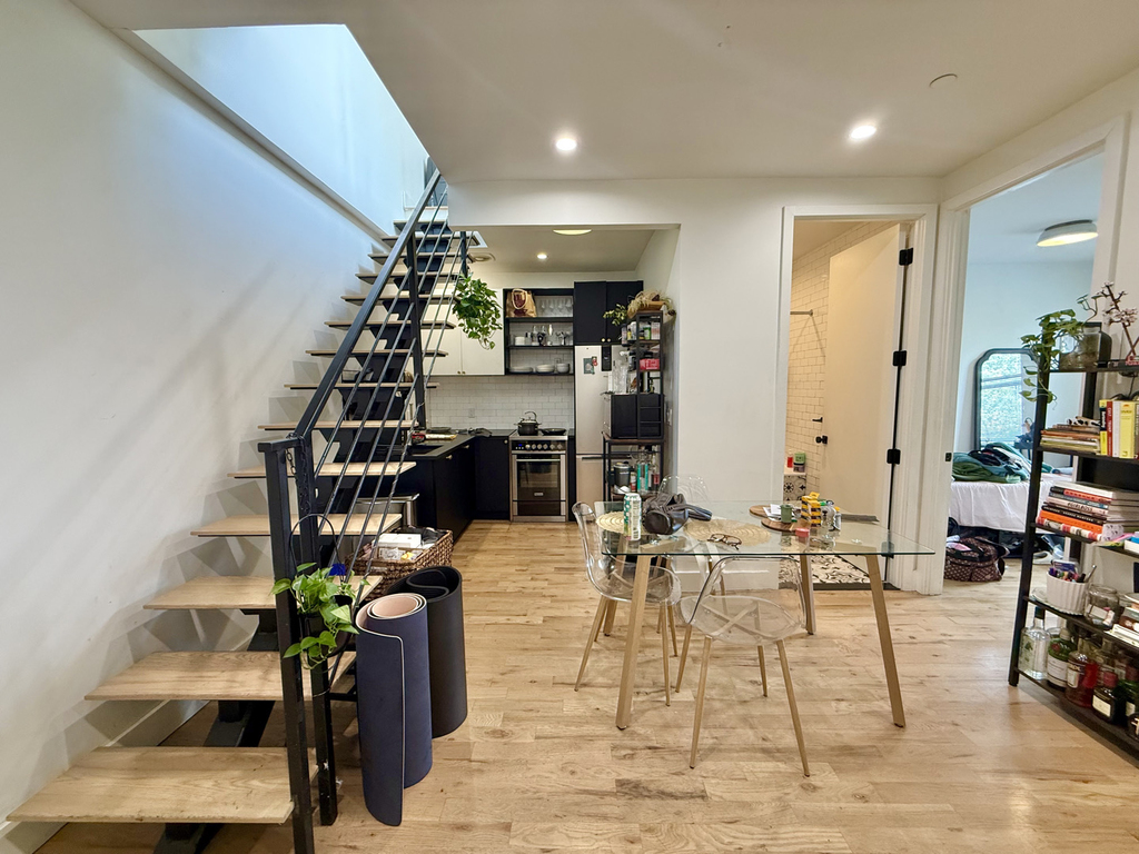 1265 Herkimer Street - Photo 1
