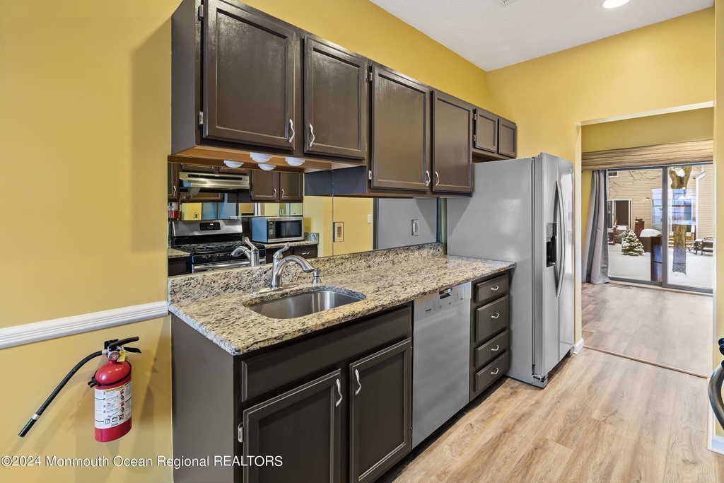 707 Hatchery Court - Photo 4
