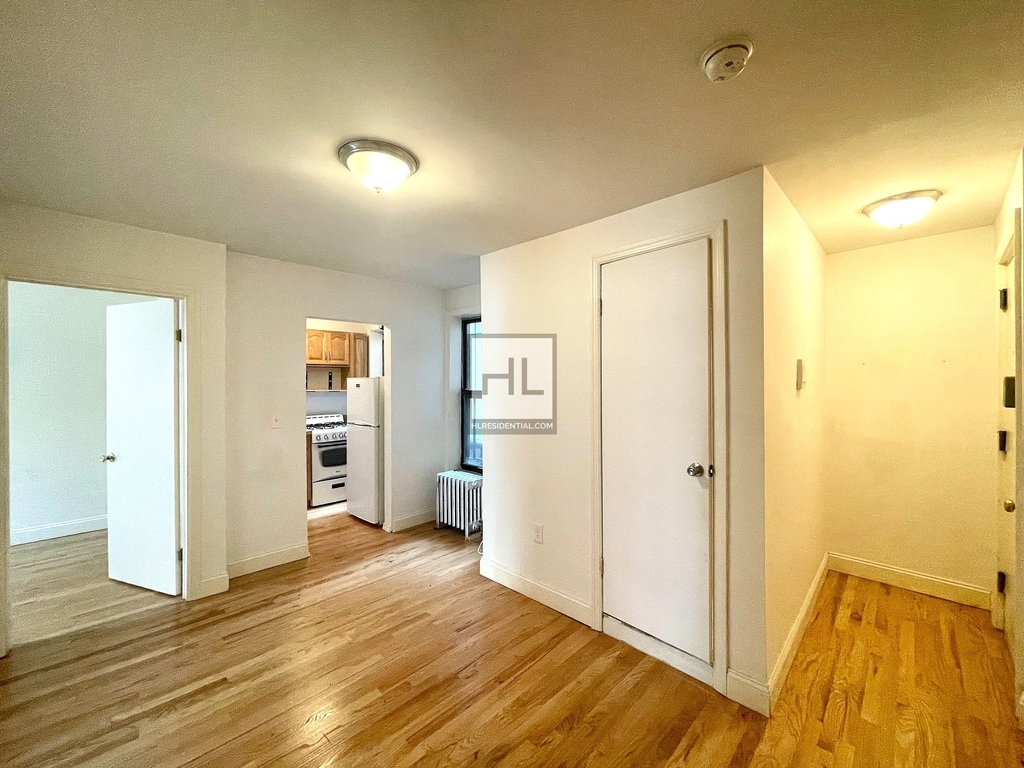 East 14th Street - Photo 2
