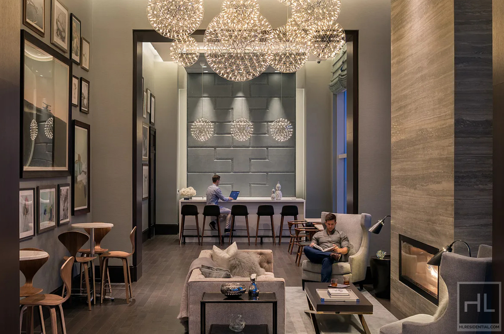 10th Avenue - Photo 6