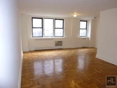 East 79th Street - Photo 2