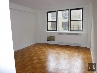 East 79th Street - Photo 3